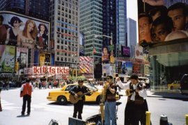 Arturo Flores playing in Times Square from: http://www.chichaweb.com/?c=123&a=1985
