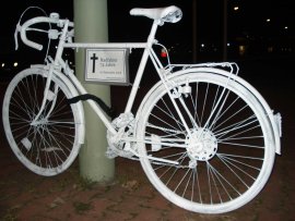 Unnamed Nonnendammallee ghostbike Unnamed Nonnendammallee ghostbike