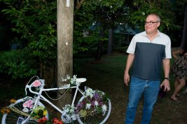 from: http://weldon.smugmug.com/Social-Bicycling/11-05-Carl-Ghost-Bike/17157190_cDsnLr#1300428500_763hMzT